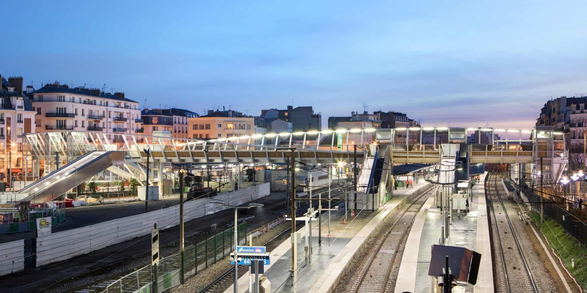Passerelle de Bécon-les-Bruyères - DVVD